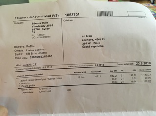 Kem đánh răng Sensodyne Fluoride