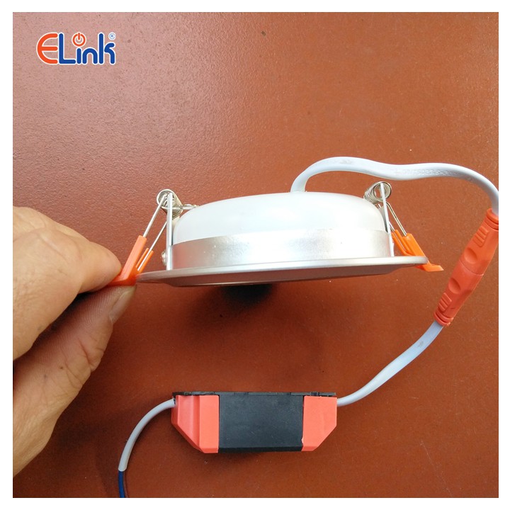 Đèn LED âm trần ELink 7W - 3 chế độ ánh sáng Φ115/90 - Sọc bạc