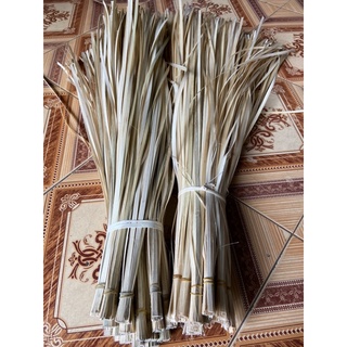 Giang lạt buộc bánh trưng 50 cái