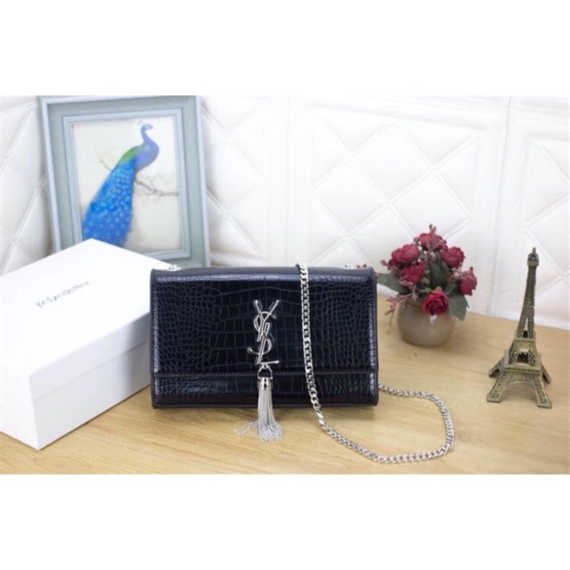 Túi da rắn tua rua siêu đẹp