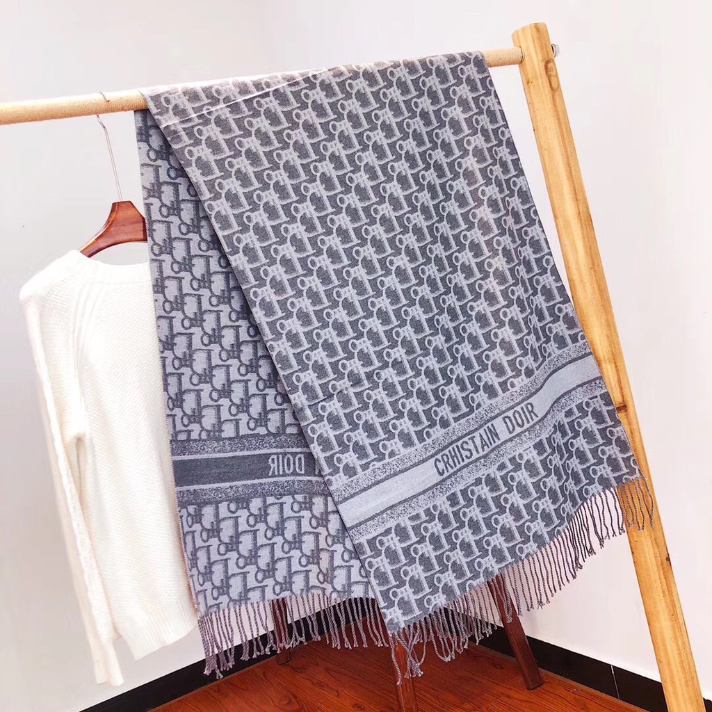 Khăn dạ lông cừu cao cấp hình chữ D