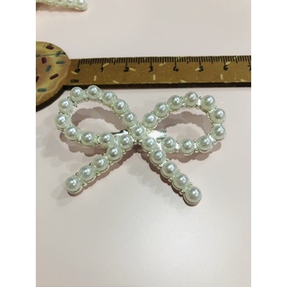 Cài áo nơ đinh hạt. KT 6 x 4cm