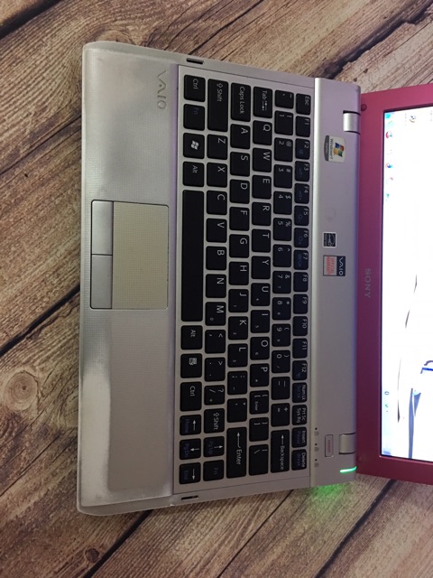 Laptop Sony YB mỏng nhẹ đủ cổng vga - hdmi trình chiếu giải trí học hành