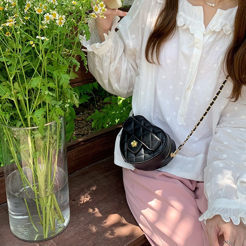 Dela Túi Đeo Vai Hình Trái Tim Phối Dây Xích Thiết Kế Mới Cho Nữ