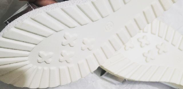 Giày sandal đế dày 3cm quai ngang ánh kim thun co dãn size 37