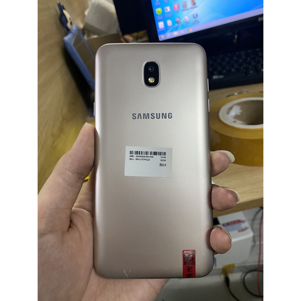 Điện thoại Samsung Galaxy J7 Pro, 1 sim, Ram 3G, Bộ nhớ trong 32G