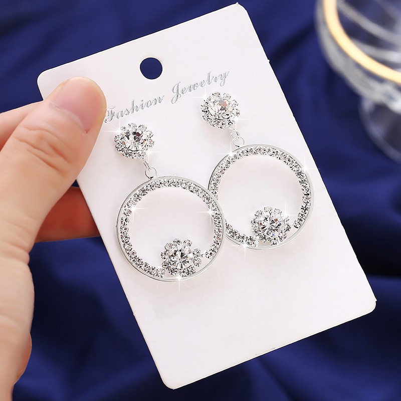 Bông Tai Kiểu Tròn Đính Hạt Ở Giữa Siêu Sang Chảnh MS : BT20 - Hưng Long PC