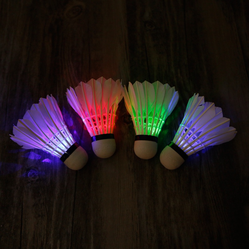 QQ Set 4 Quả Cầu Lông Gắn Đèn LED Nhiều Màu Sắc