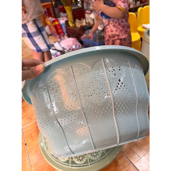 Rổ nhựa có nắp size to 38cm