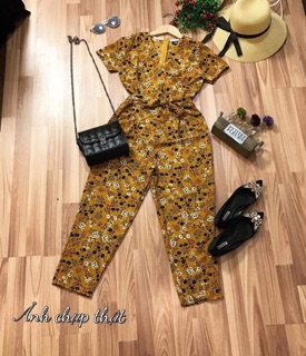 Jum hoa cột eo