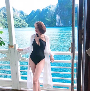 Bikini lệch vai khuyên tròn