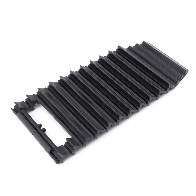 Tấm lót bánh xe hơi chống trượt tiện dụng