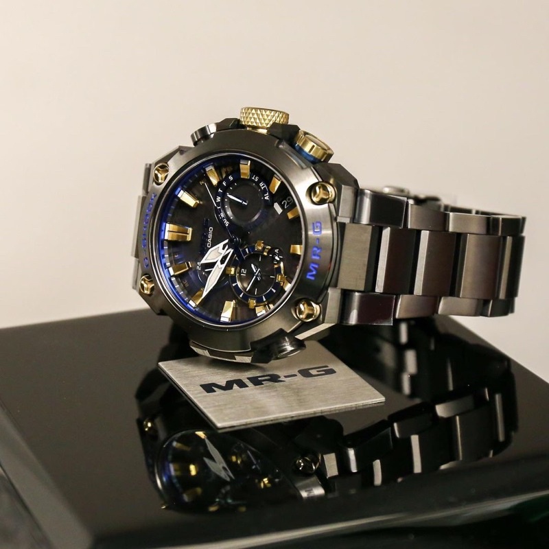 Đồng hồ nam cao cấp nhất Casio G-shock MRG-B2000B-1A