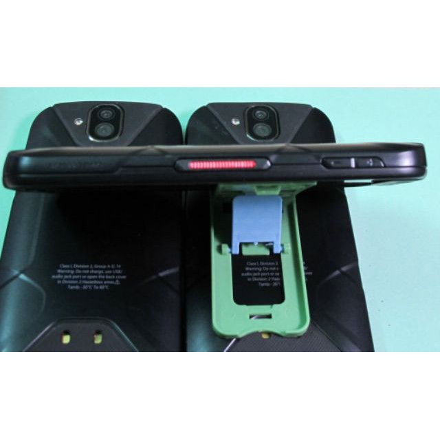 Điện thoại Nhật Kyocera DuraForce PRO E6810- Màn IPS 1 ppi 5"/ loa siêu kéo 100+dB / Cảm biến vân tay kể cả nước và găng | BigBuy360 - bigbuy360.vn