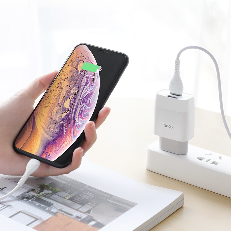 Bộ sạc điện thoại HOCO C73A 2.4A 2 trong 1 / micro usb/type c tùy chọn dành cho điện thoại