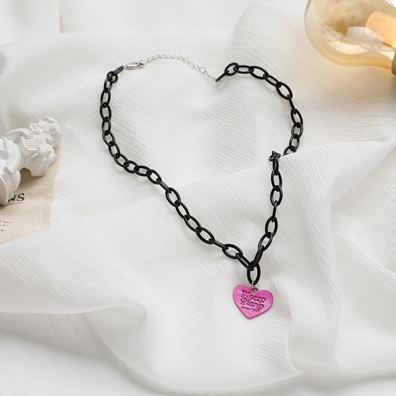 Vòng cổ Ngắn Mặt Trái Tim Phong Cách Hip Hop Cá Tính Cho Nữ
