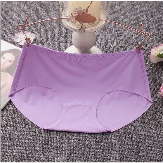 Quần Lót Nữ Đúc Su Mỏng Nhẹ 802