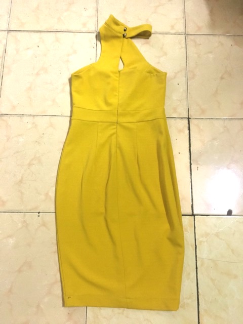 THANH LÝ ĐẦM VÀNG CUT OUT