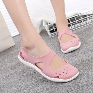 Giầy nhựa giá 160k/ 1 đôi