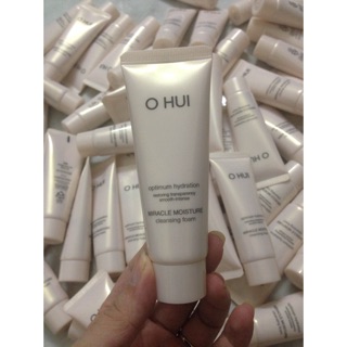  Sữa rửa mặt Ohui Miracle Moisture Cleansing Foam 40 ml