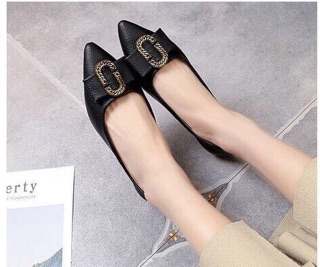 Giày bệt kiểu dáng đơn giản