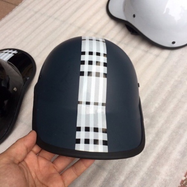 Mũ bảo hiểm lưỡi trai thời trang siêu nhẹ