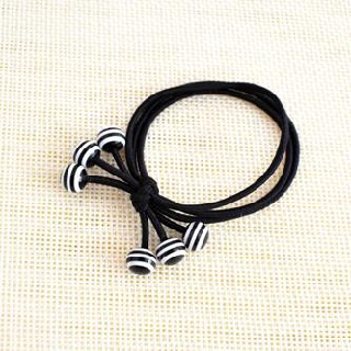 cột tóc 3 sợi bi dễ thương cho các nàng thích cột tóc đuôi gà