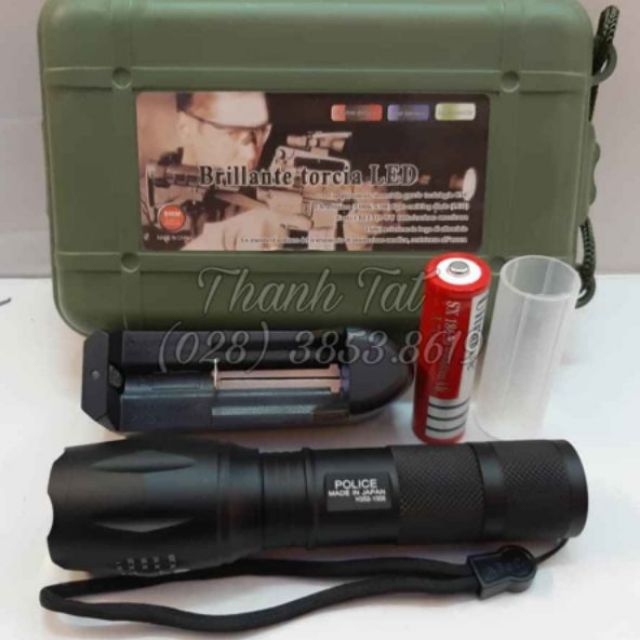 Đèn pin siêu sáng xml_T6 , có zoom, có chớp ,full box (1 bộ gồm pin sac , đế sac ,hôp nhựa đựng)