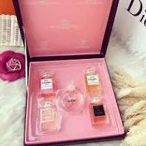 sét nước hoa 5 món mini Chanel , Nước hoa mini hương thơm nồng nàn