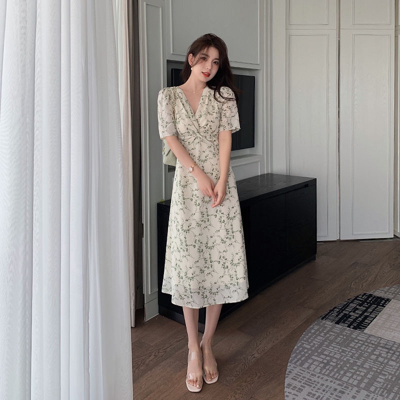 Đầm Voan Hoa Cổ Chữ V Dáng Chữ A Màu Xanh Lá Trẻ Trung Cho Nữ