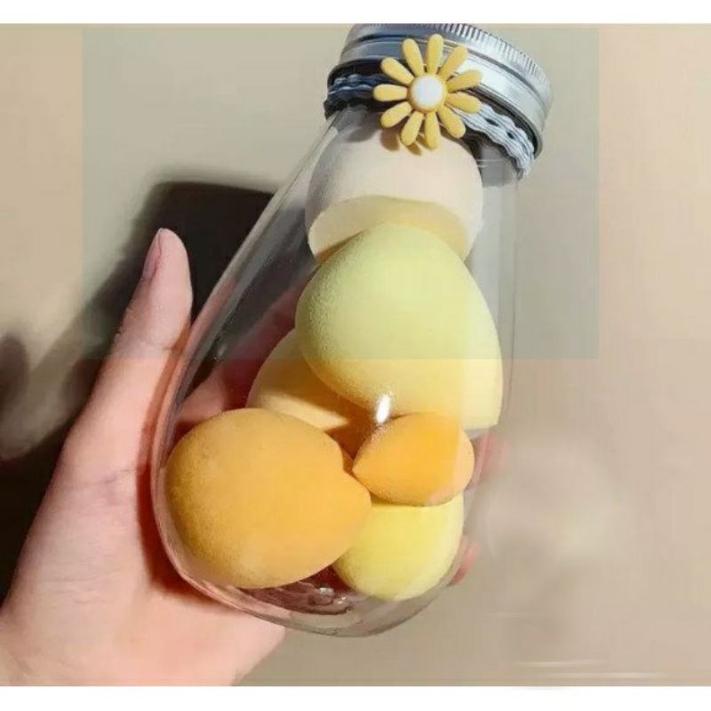 Bông mút trang điểm,lọ 6 chi tiết