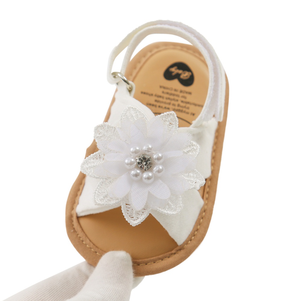 Xăng đan Tập Đi Đế Mềm Chống Trượt Đính Hoa Ngọc Trai Cho Bé Gái