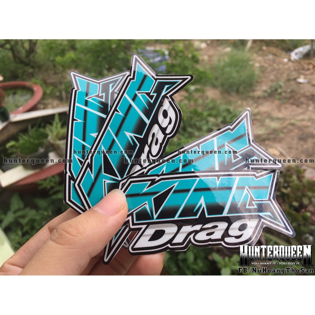 Cặp chữ KingDrag xanh / đỏ [10x3.5cm]. Tùy chọn in màu khác theo ý khách. Decal hình dán logo chống nước