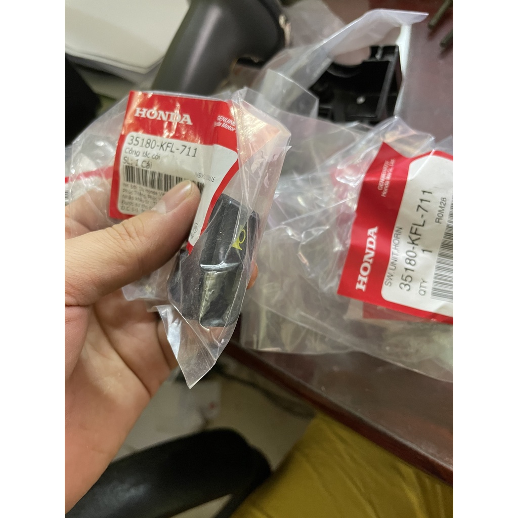 Bộ nút công tắc xe future 1