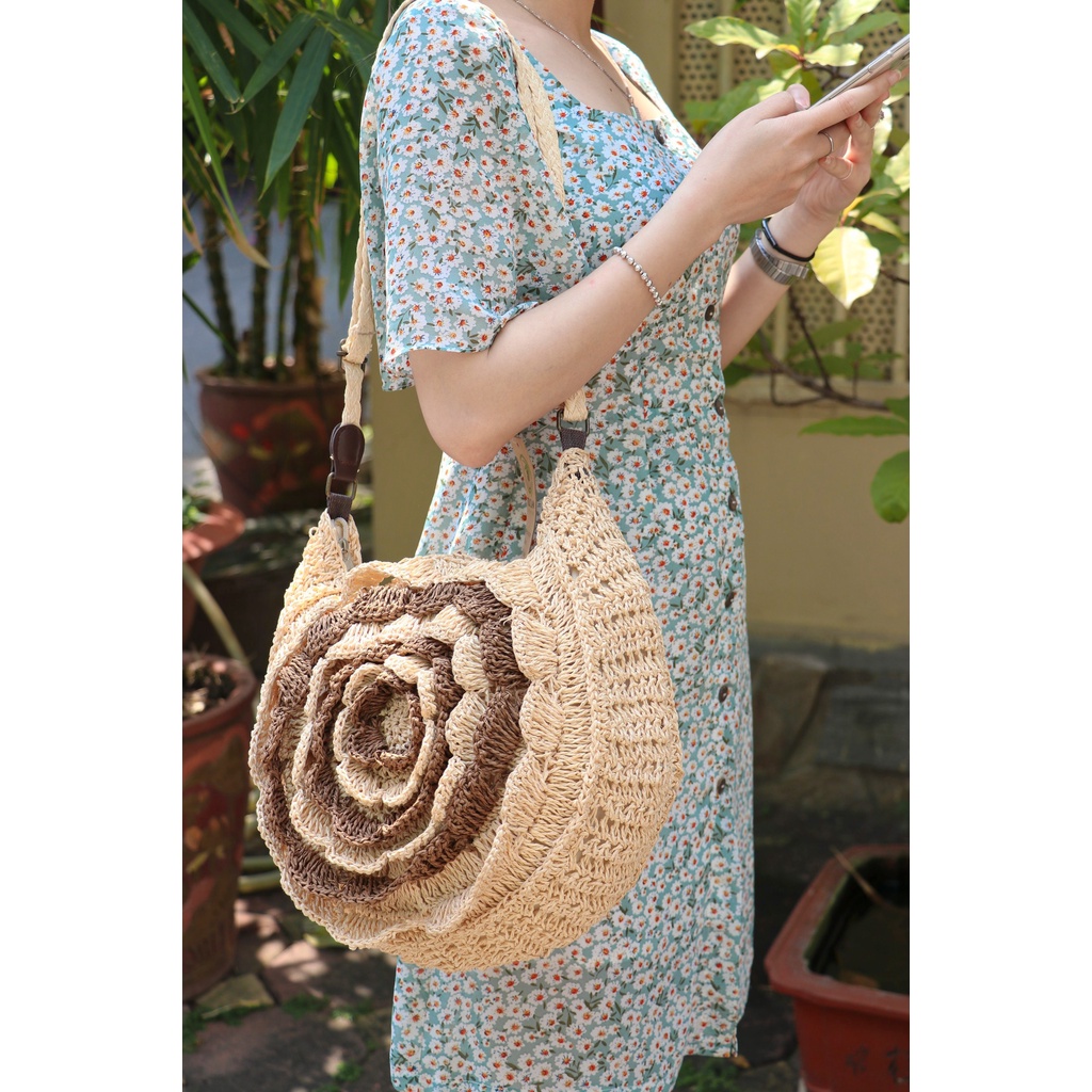 Túi Cói Đeo Chéo Thời Trang Nữ Bện Thủ Công Nghệ Thuật Hình Bông Hoa Nhiều Lớp – Trúc Lâm Handmade