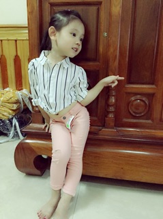 Quần kaki bé gái