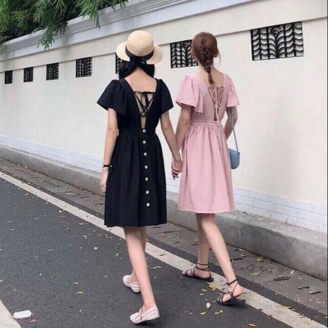 Đầm hở lưng đan dây phong cách Hàn Quốc