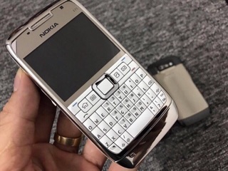 Điện thoại Nokia E71 Zin chính Hãng