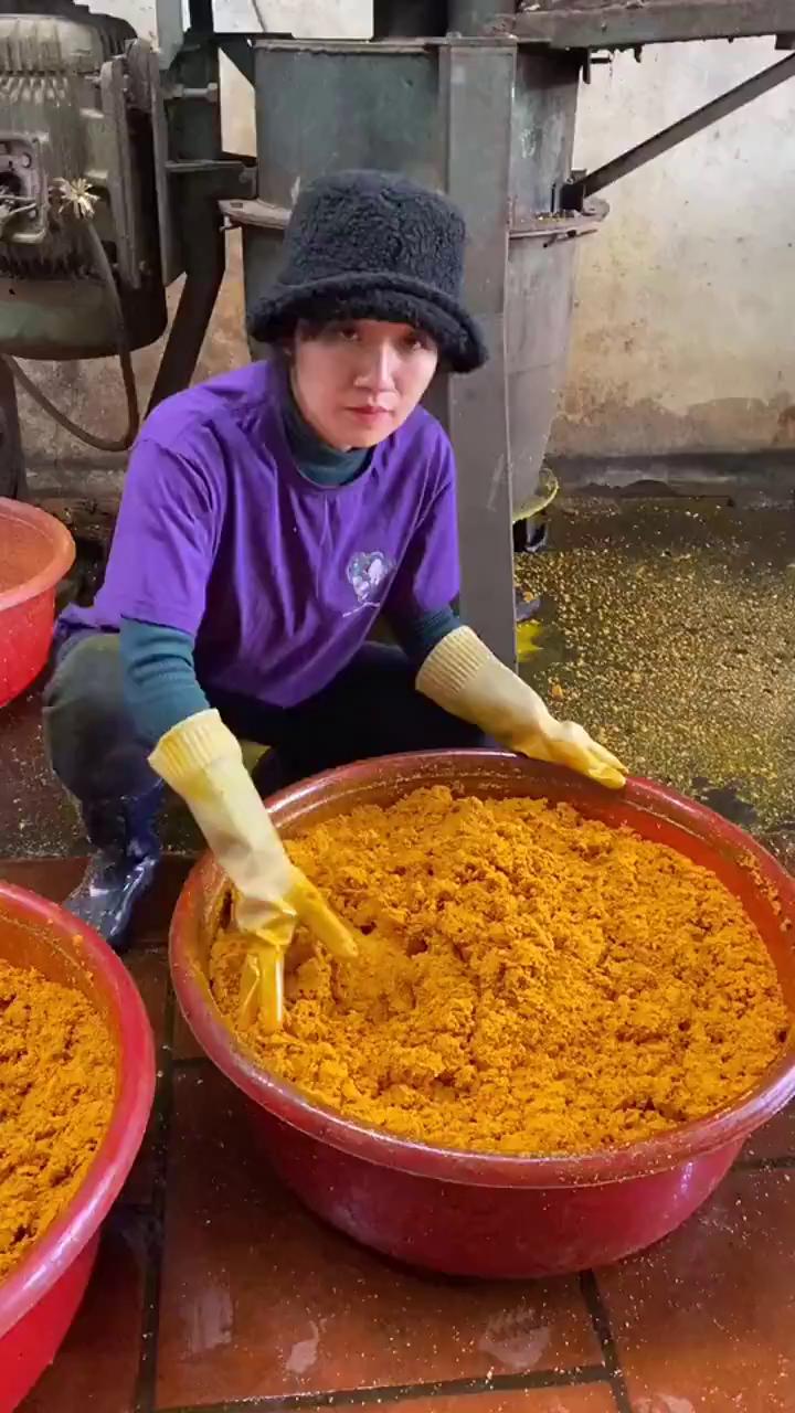 Xà bông nghệ, Xà bông mướp đắng, Mộc Nhan Natural, giảm mụn lưng, mờ thâm, da trắng hồng, mocnhanvn | BigBuy360 - bigbuy360.vn