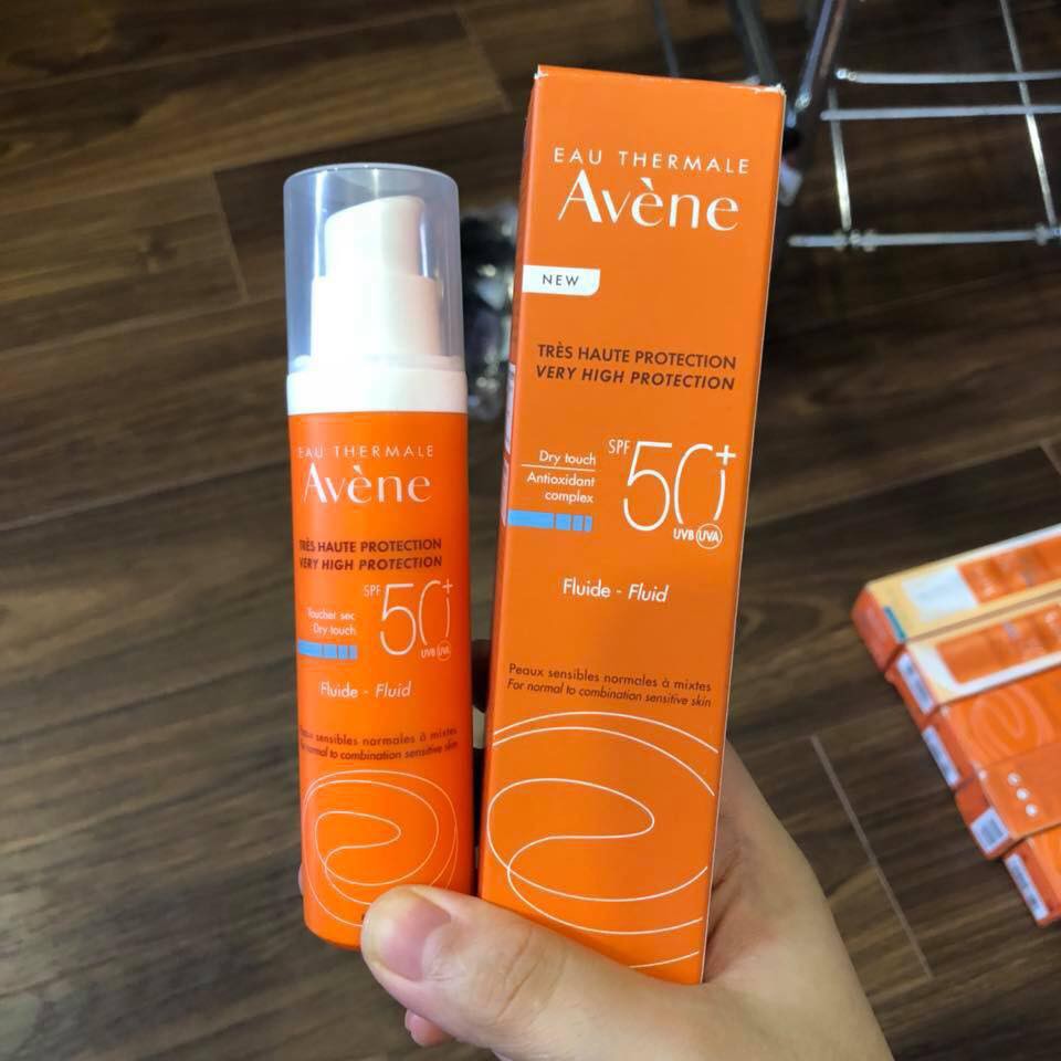 Kem chống nắng Avene Dry Touch Fluid dưỡng ẩm và khô thoáng không bết dính cho da dầu nhạy cảm