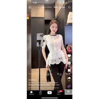 Áo peplum ren bèo ngực phối cổ