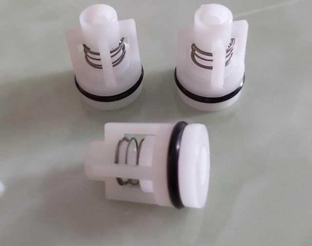 Bộ linh kiện thay thế sửa chữa cho dòng máy xịt rửa cao áp