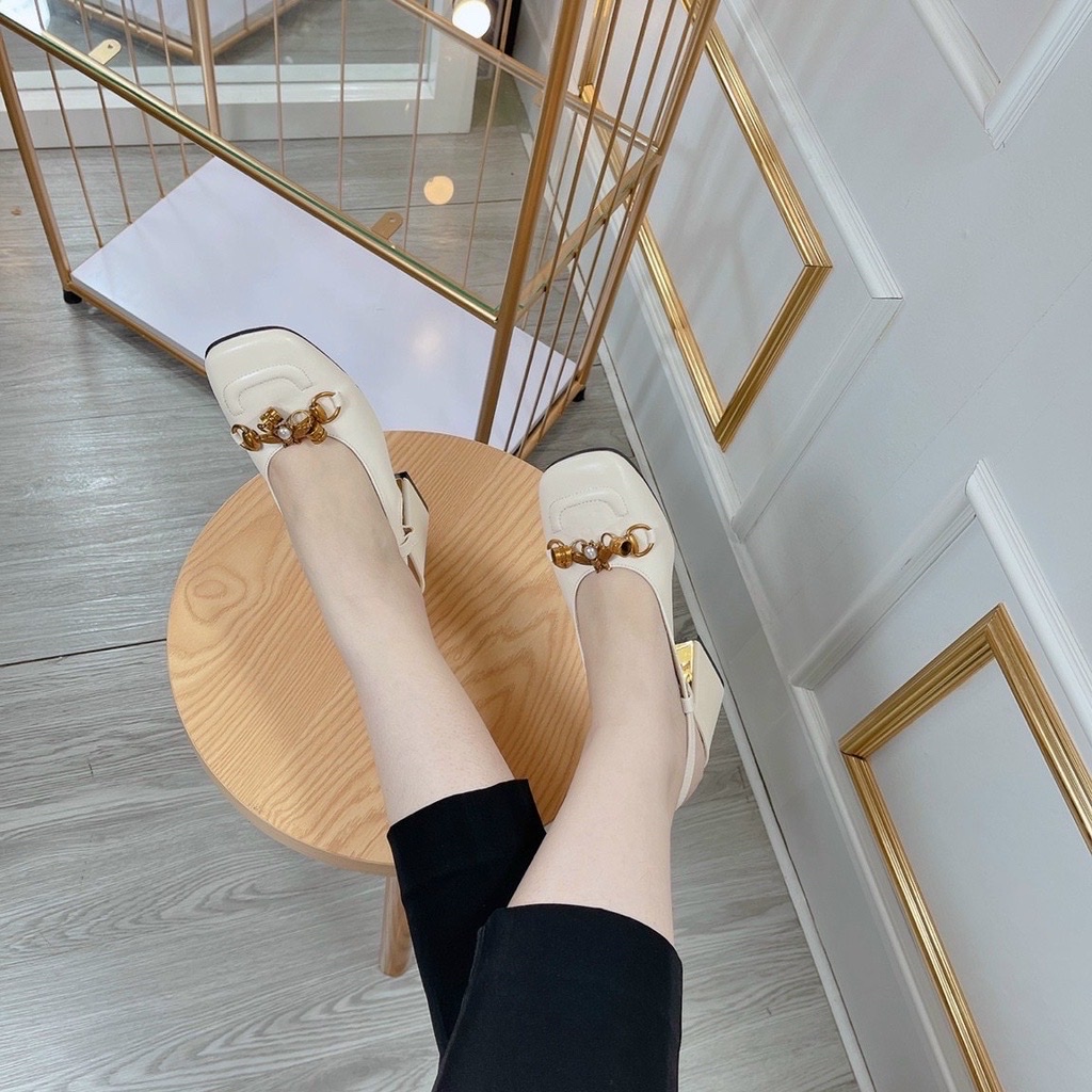 Giày nữ  cá tính SUDI - SD023_BAF  đế vuông mũi tròn đính họa tiết ong có 2 màu kem và đen dễ phối đồ