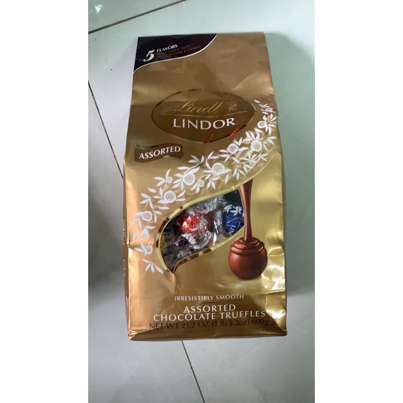 Sô cô la Lindor cornet Assorted Lindt