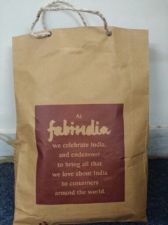 Tinh dầu nước hoa ấn độ fabindia (vỏ ảnh thật cuối)