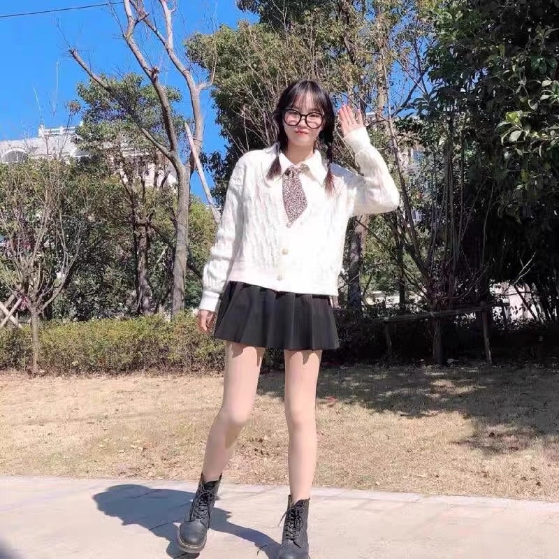 Áo len cổ bẻ thắt nơ tiểu thư