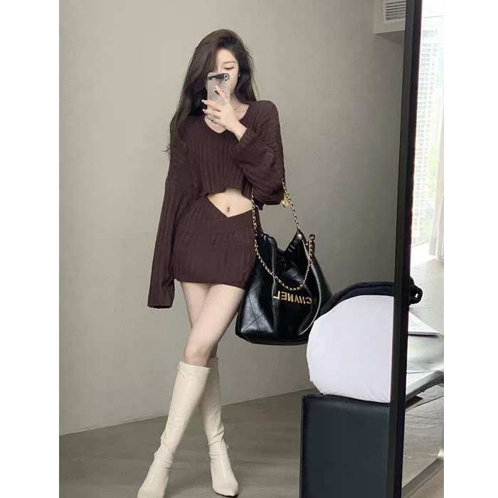 Set Áo Lửng Hở Rốn Và Chân Váy Ngắn Lưng Cao Thời Trang Quyến Rũ Dành Cho Nữ