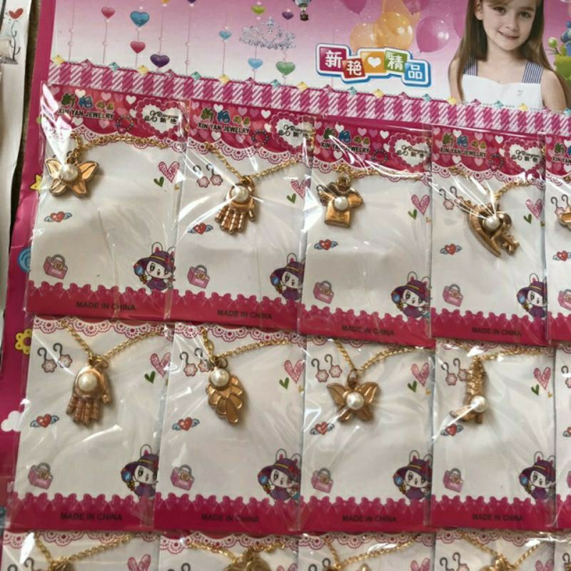 Vỉ 20 chiếc dây truyền đeo cổ kèm nhẫn