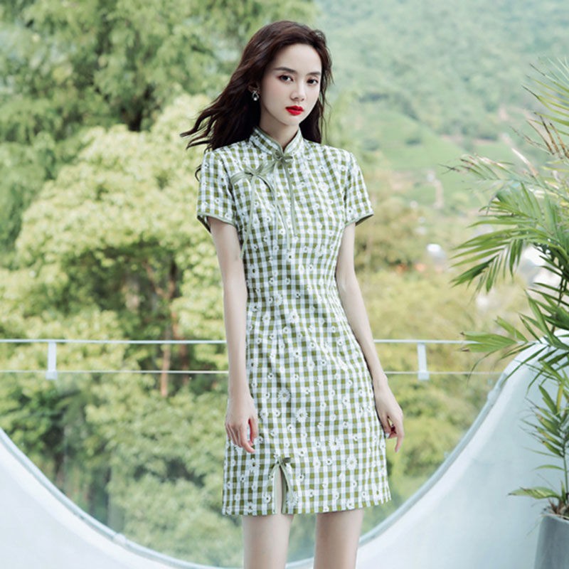 Sườn Xám Cách Tân Ngắn Kẻ Sọc Caro Trẻ Trung Thời Trang 2020 Cho Nữ Phong Cách Retro | BigBuy360 - bigbuy360.vn
