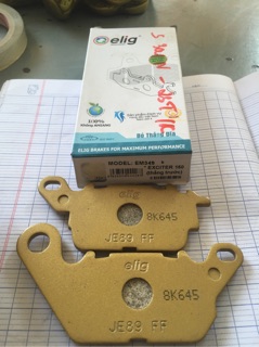Bố thắng đĩa exciter 150 ( thắng trước)
